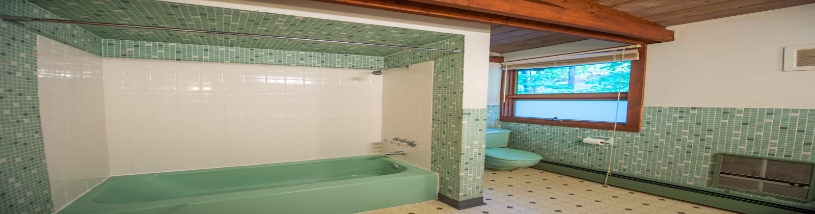 51 Madison Athens, Ohio, 4 Bedrooms Bedrooms, ,2.5 BathroomsBathrooms,Apartment,For Rent,Madison,1239