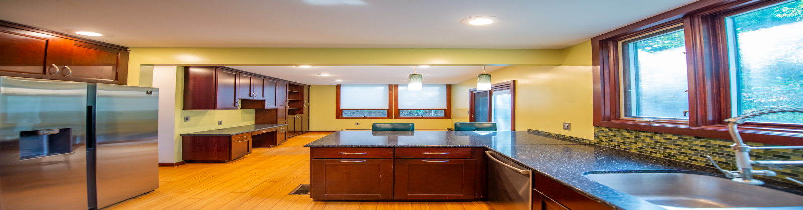 51 Madison Athens, Ohio, 4 Bedrooms Bedrooms, ,2.5 BathroomsBathrooms,Apartment,For Rent,Madison,1239