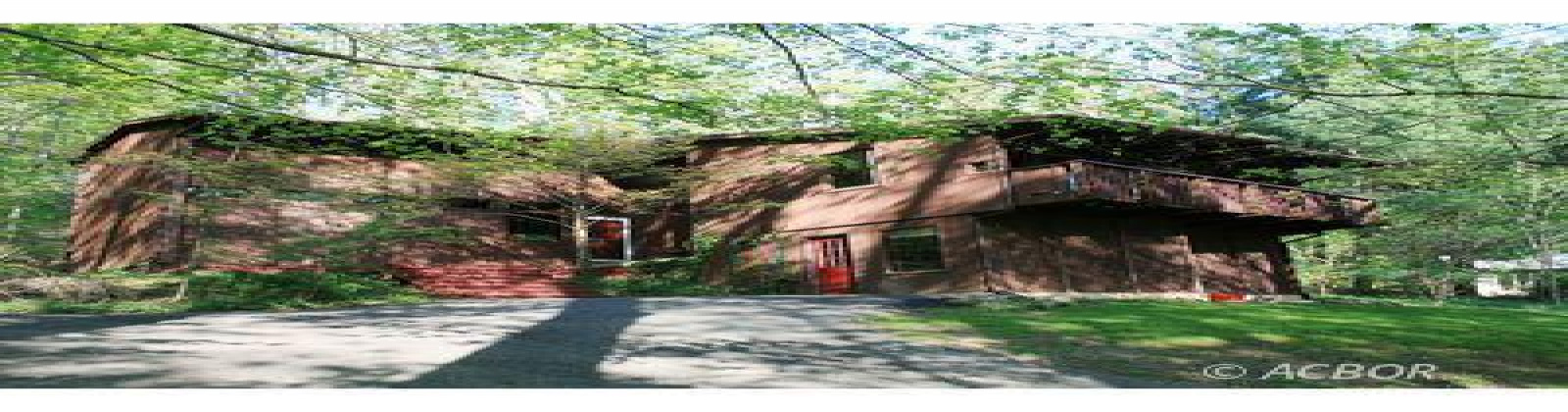 51 Madison Athens, Ohio, 4 Bedrooms Bedrooms, ,2.5 BathroomsBathrooms,Apartment,For Rent,Madison,1239