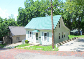 5 Smith Athens, Ohio, 3 Bedrooms Bedrooms, ,1 BathroomBathrooms,Apartment,For Rent,Smith,1282