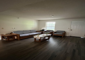 15 S. Shafer Street, Ohio, 4 Bedrooms Bedrooms, ,2 BathroomsBathrooms,Apartment,For Rent,S. Shafer,1284