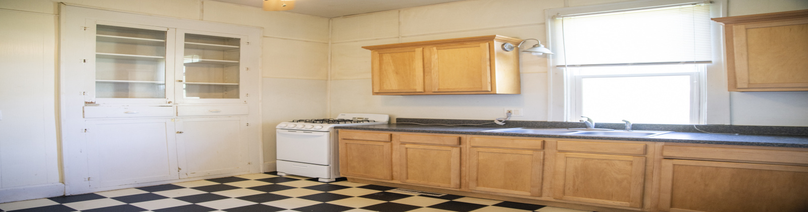 19 Hudson Ave APT 1 Athens, Ohio 45701, 1 Bedroom Bedrooms, ,1 BathroomBathrooms,Apartment,For Rent,Hudson,1058